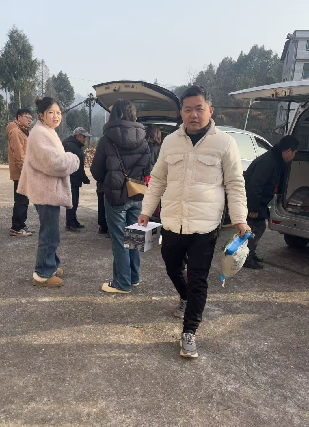 图片2.png 图片2.png