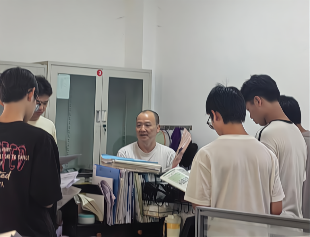 杨志刚图片1.png 杨志刚图片1.png